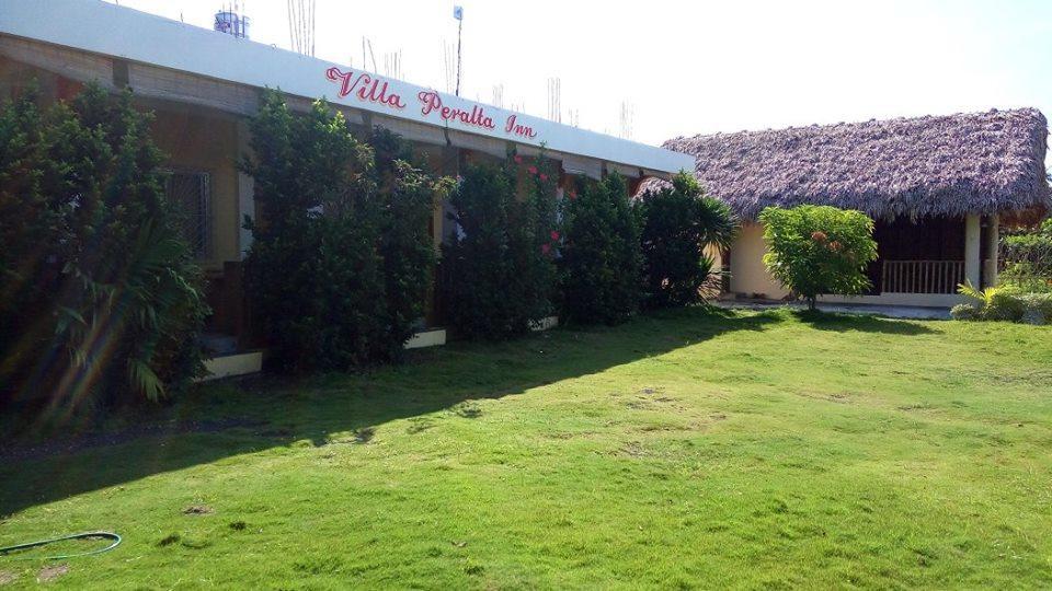 Villa Peralta Inn Donsol Eksteriør billede